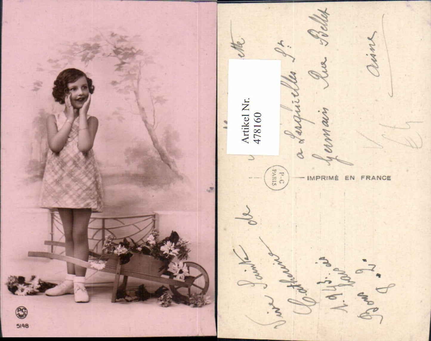 478160,Foto Ak Kind Mädchen Kleid Schubkarre Scheibtruhe pub P.C. Paris 5148