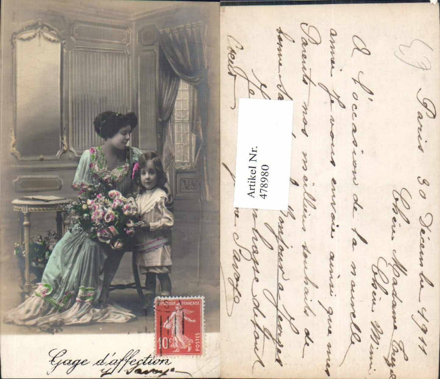 478980,Frau als Mutter Kind Uniform Haarschleife Blumen