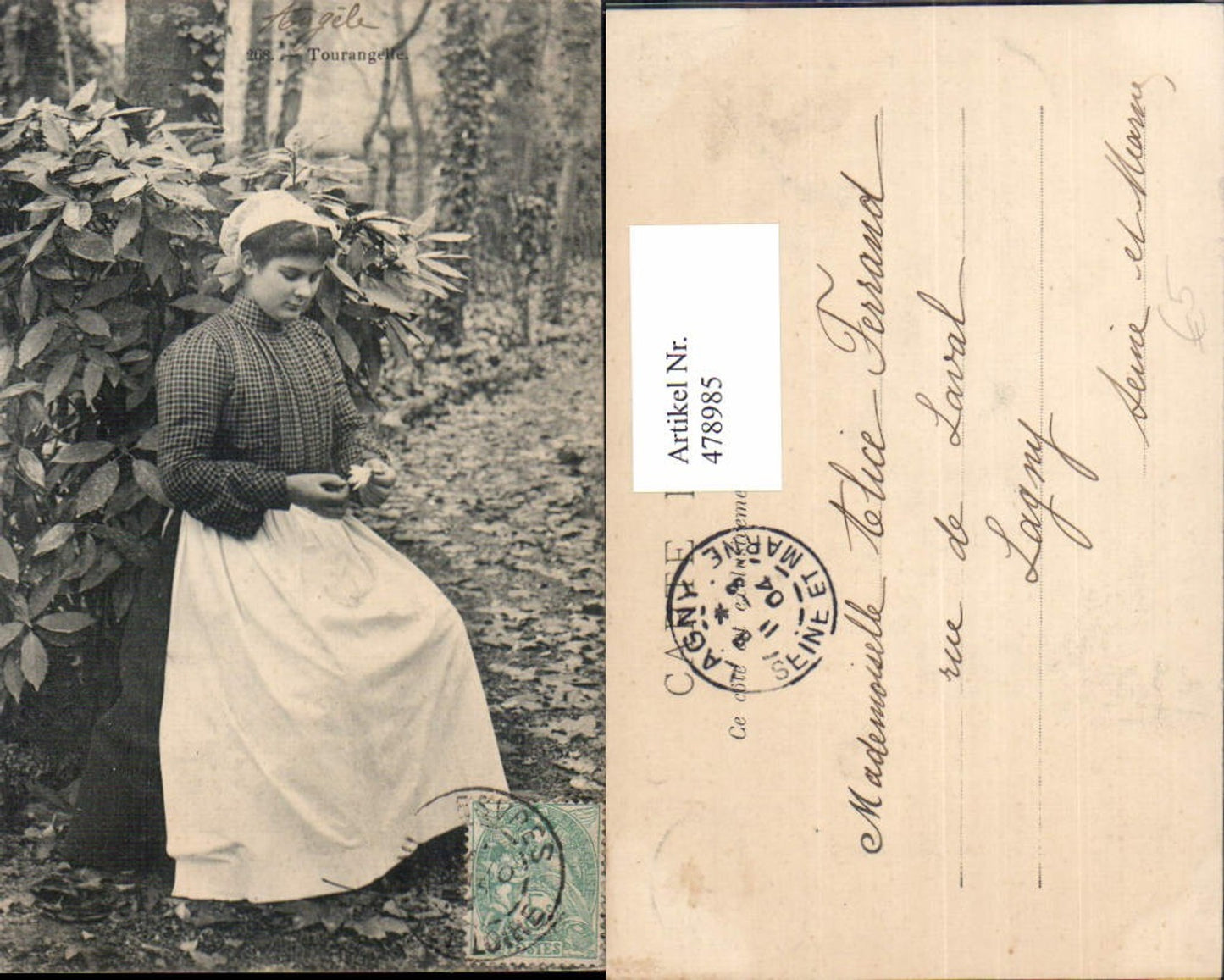 478985,Frau Tracht Kopftuch Tourangelle