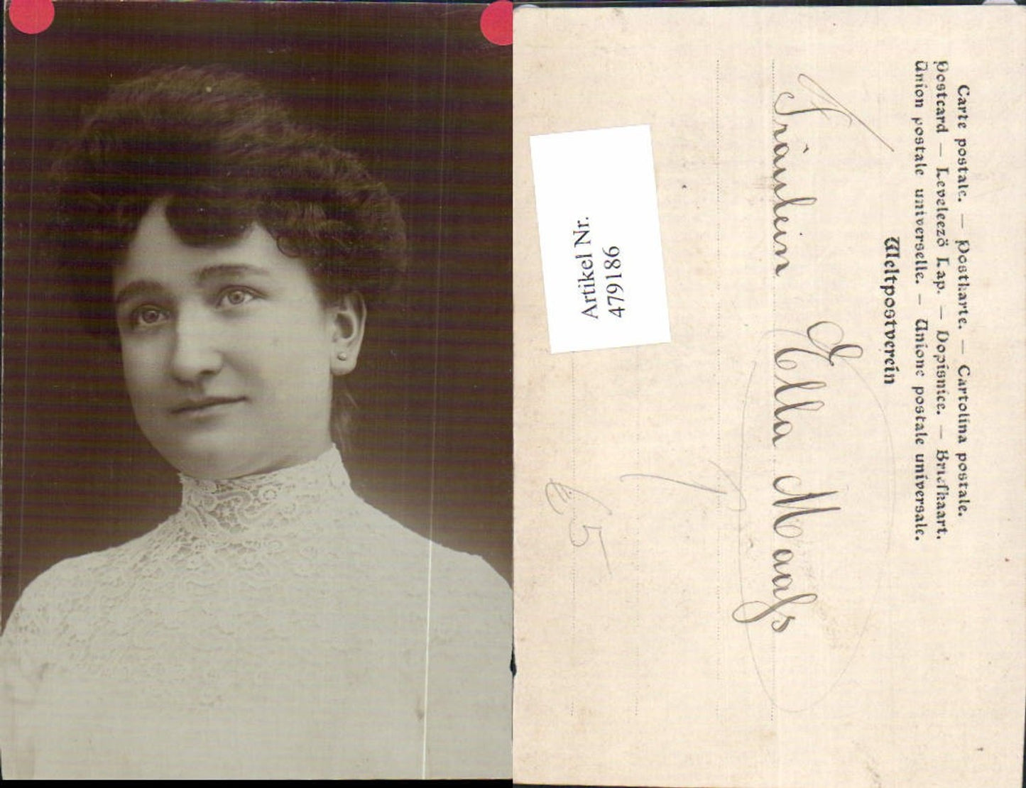479186,Frau Ella Maafs Portrait Ohrringe Spitzenkragen Kleid