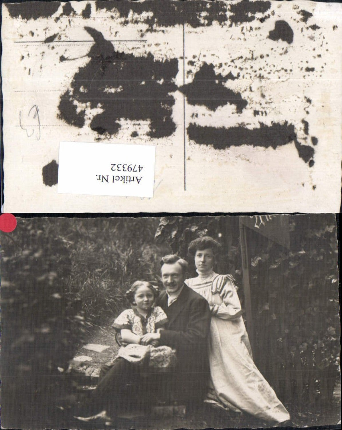 479332,Foto Ak Gruppe Familie Paar m. Kind Mädchen