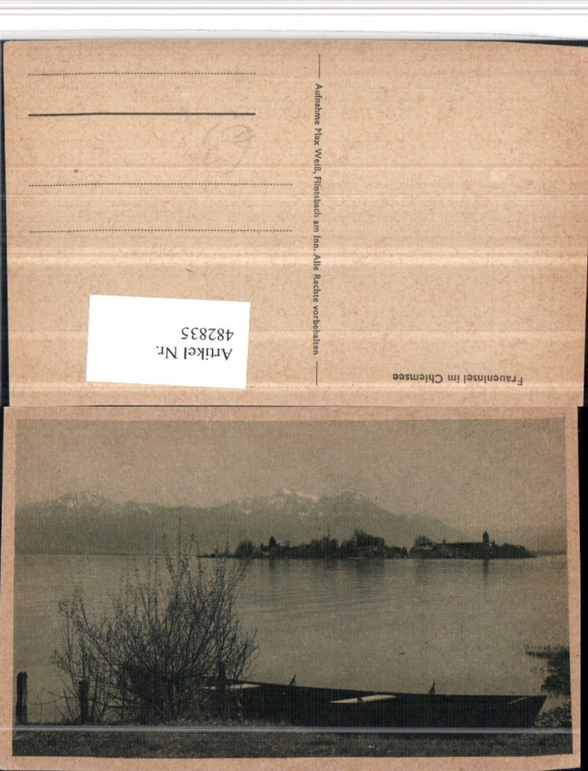 482835,Fraueninsel im Chiemsee See Bergkulisse
