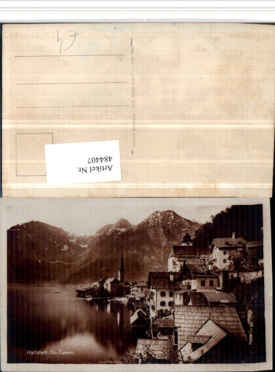 484407,Hallstatt am See Teilansicht Kirchen Bergkulisse