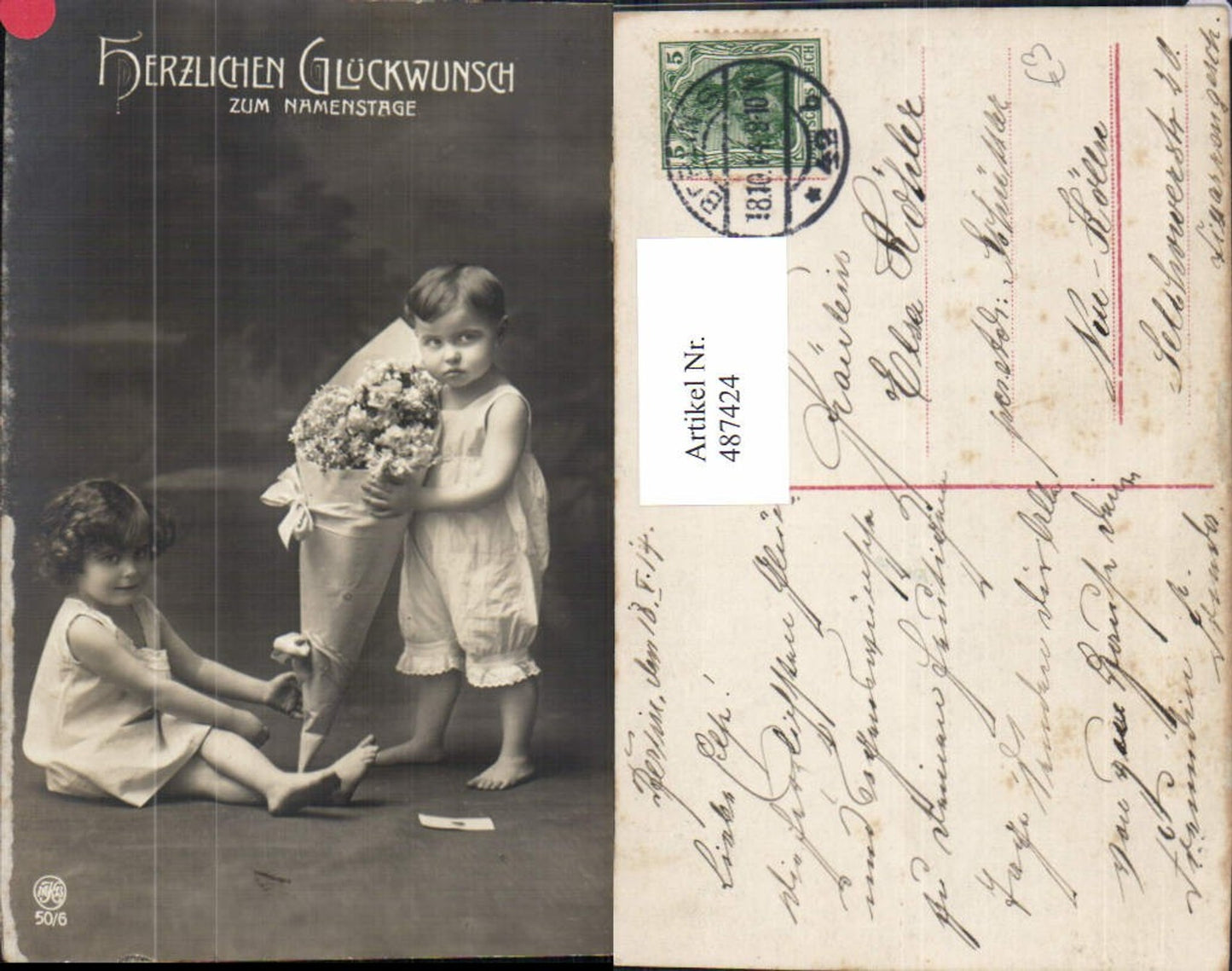 487424,Kinder Bub Junge Mädchen m. Blumen i. Papiertüte Namenstag
