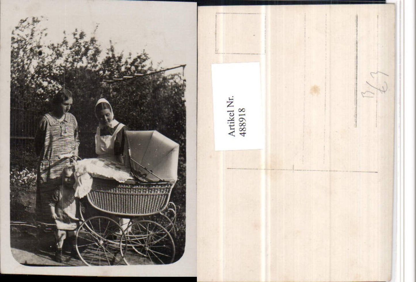 488918,Foto AK Frauen Mutter m. Kind Kinderwagen