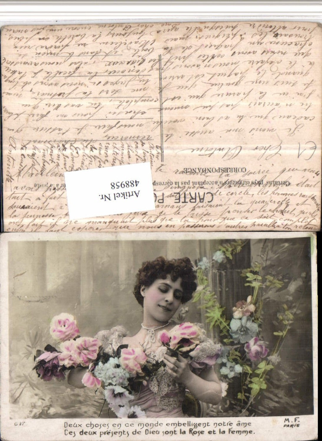 488958,Frau m. Kette Blumen Spruch