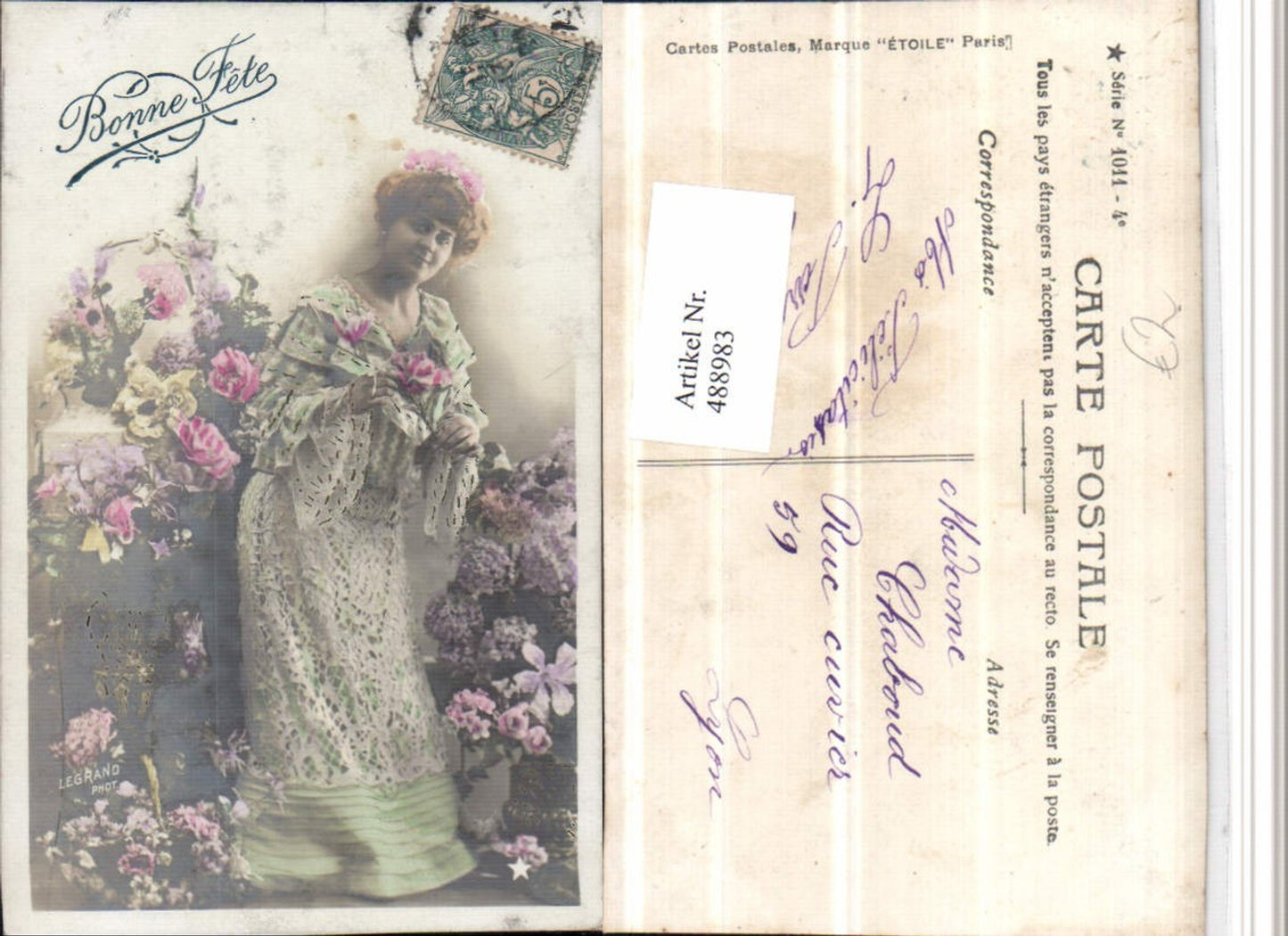 488983,Bonne Fete Frau m. Kleid Blumen