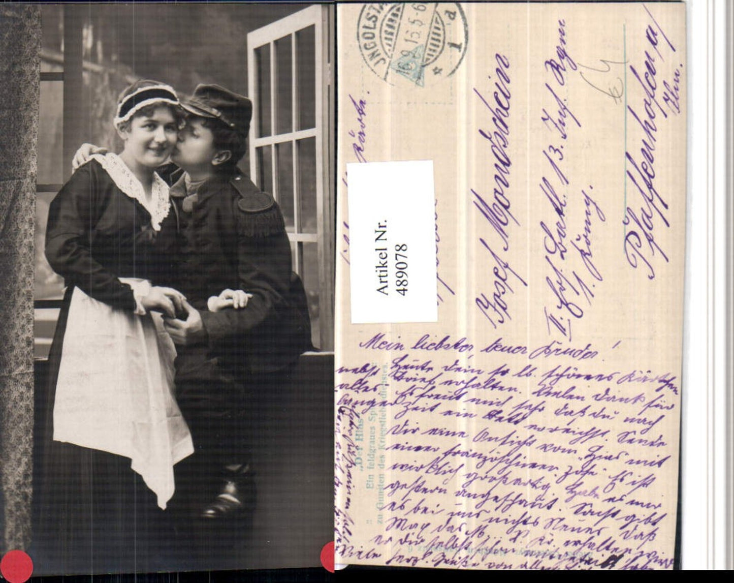 489078,Der Hias Liebe Paar Wangenkuss Soldat Fenster