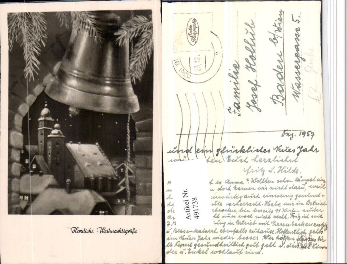 491738,Künstler AK Weihnachten Glocke Winterdorf Kirche