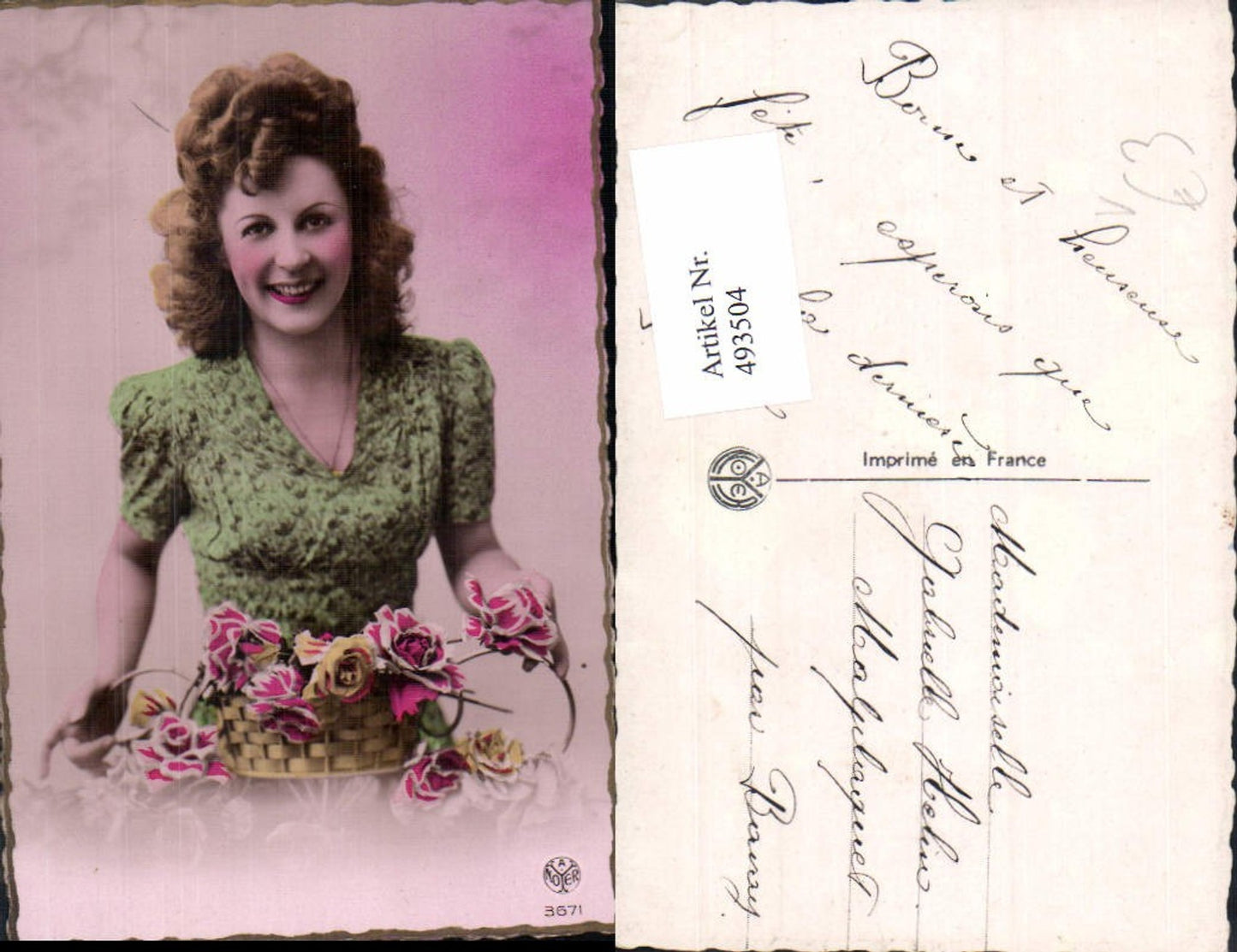 493504,Frau Lockenkopf Portrait Korb m. Blumen Rosen A. Noyer 3671