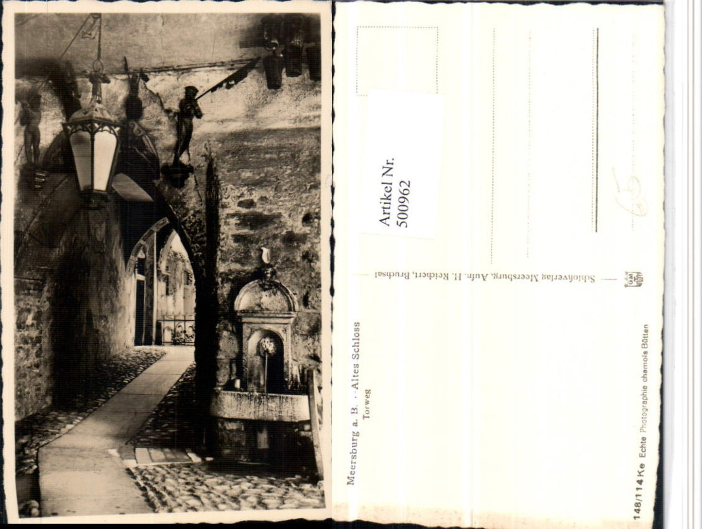 500962,Meersburg am Bodensee Altes Schloss Torweg Brunnen