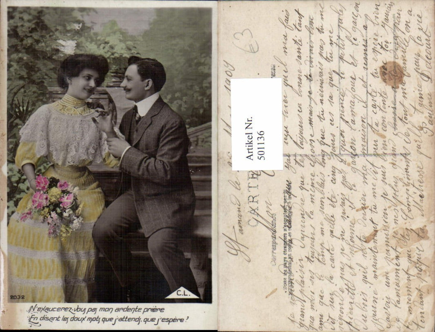 501136,Paar Liebe Verliebter Blick Mann hält Hand Rosenstrauß Blumen Text