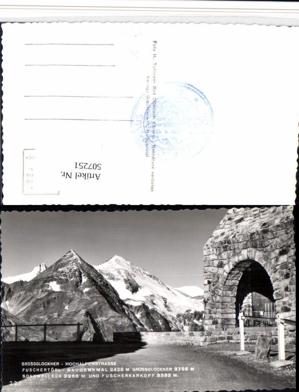 507251,Großglockner Hochalpenstraße Fuschertörl b. Fusch Denkmal Bergkulisse