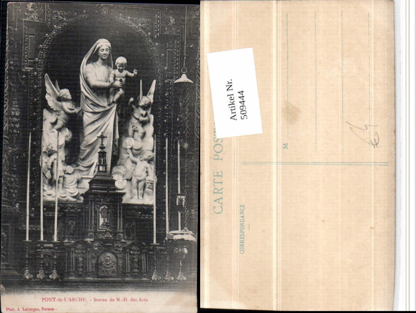 509444,Pont-de-l'Arche Statue de Notre-Dame des Arts Altar
