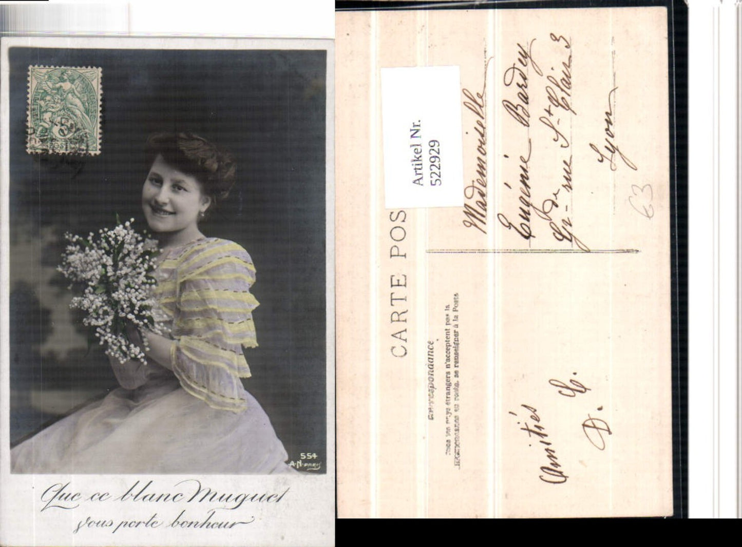 522929,Foto-AK Schöne Frau mit Blumen Vergissmeinnicht pub A.Noyer Paris