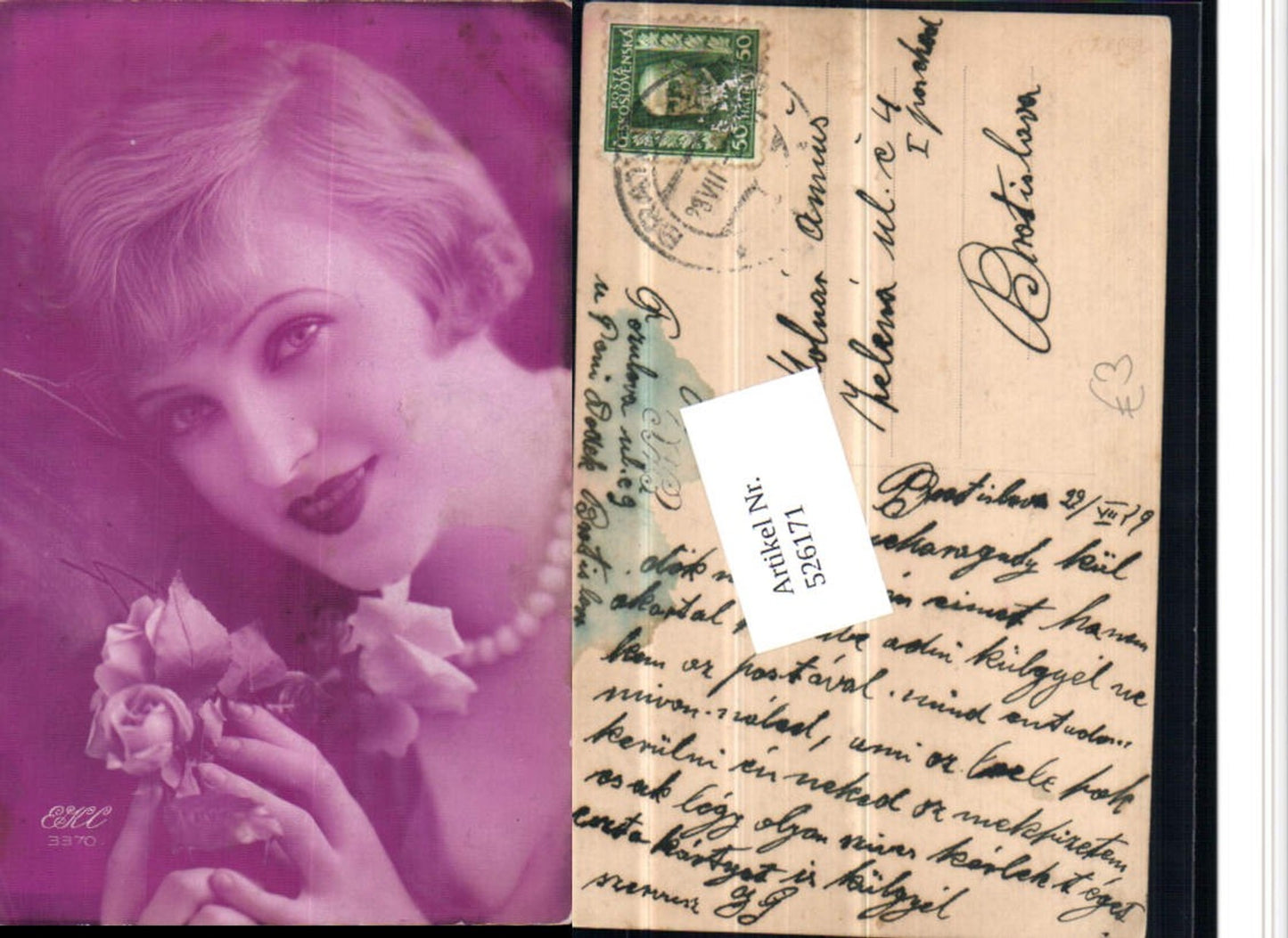 526171,Foto-AK Frau mit Halskette Perlenkette Schmuck Rose