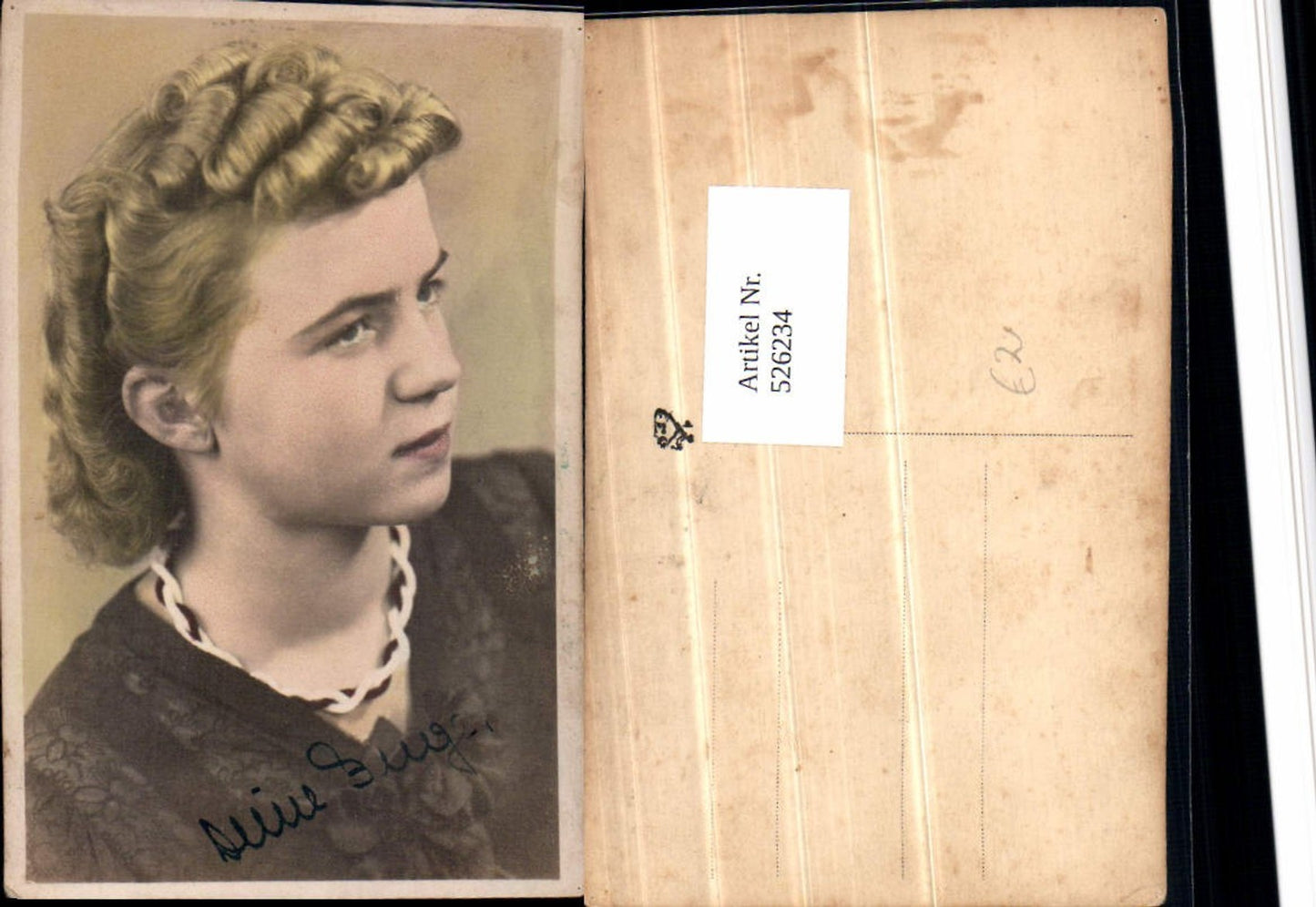 526234,Foto-AK Blonde Frau Portrait Halskette
