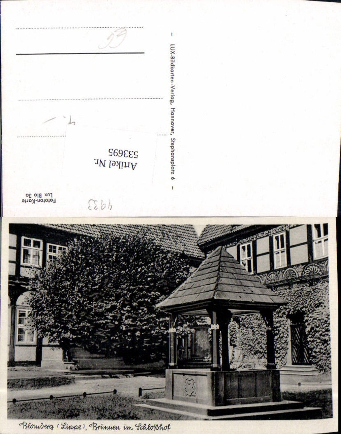 533695,Blomberg Lippe Brunnen im Schloßhof Detmold