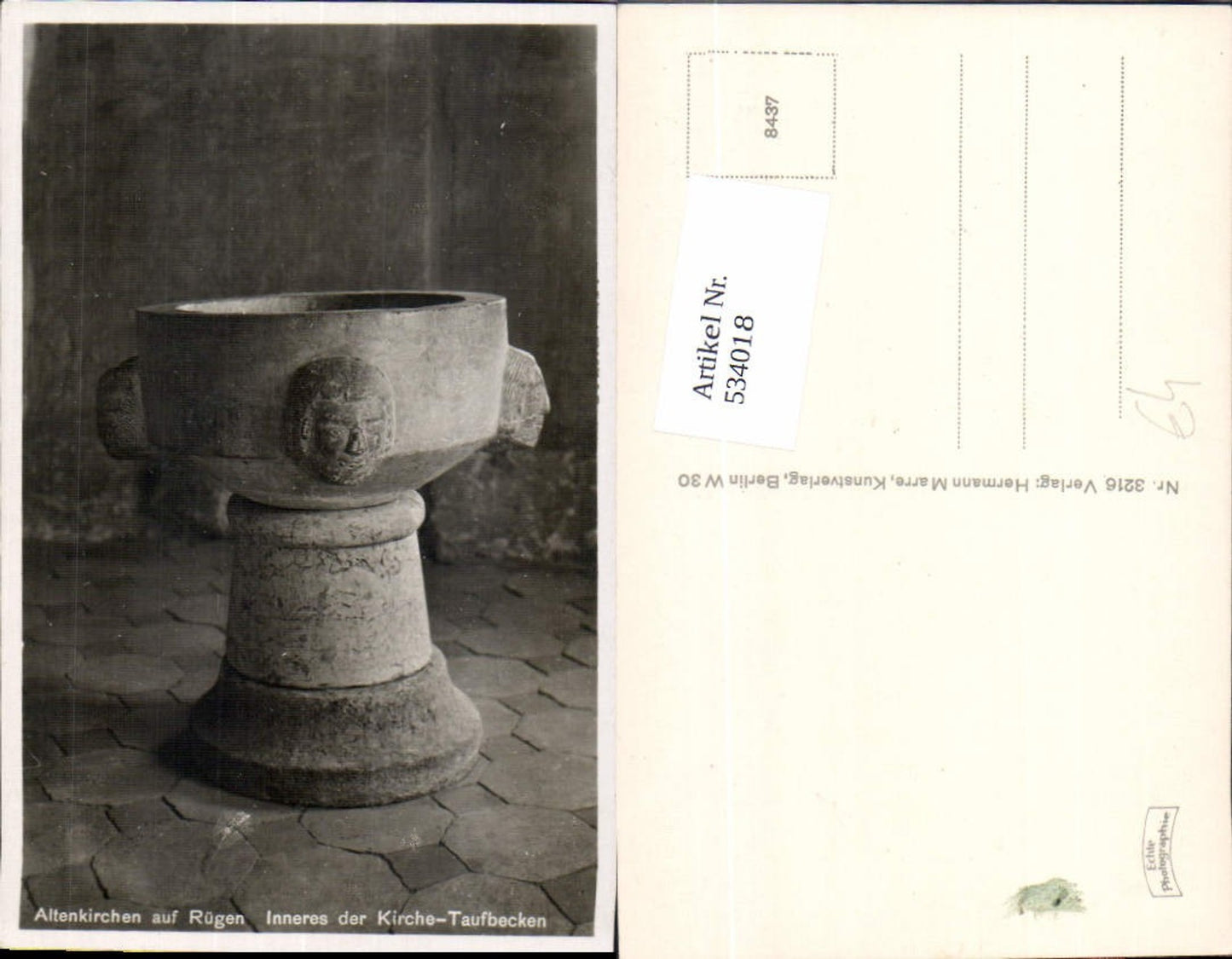534018,Rügen Altenkirchen Jesus am Kreuz Kirche Wittow Taufbecken Taufstein