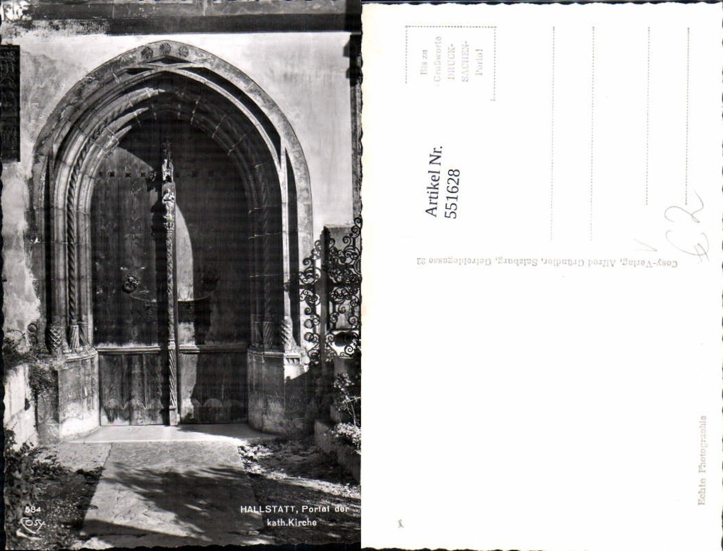 551628,Hallstatt Portal der Kirche pub Cosy 584