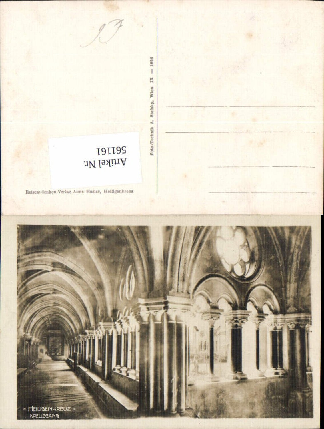 561161,Heiligenkreuz Kreuzgang