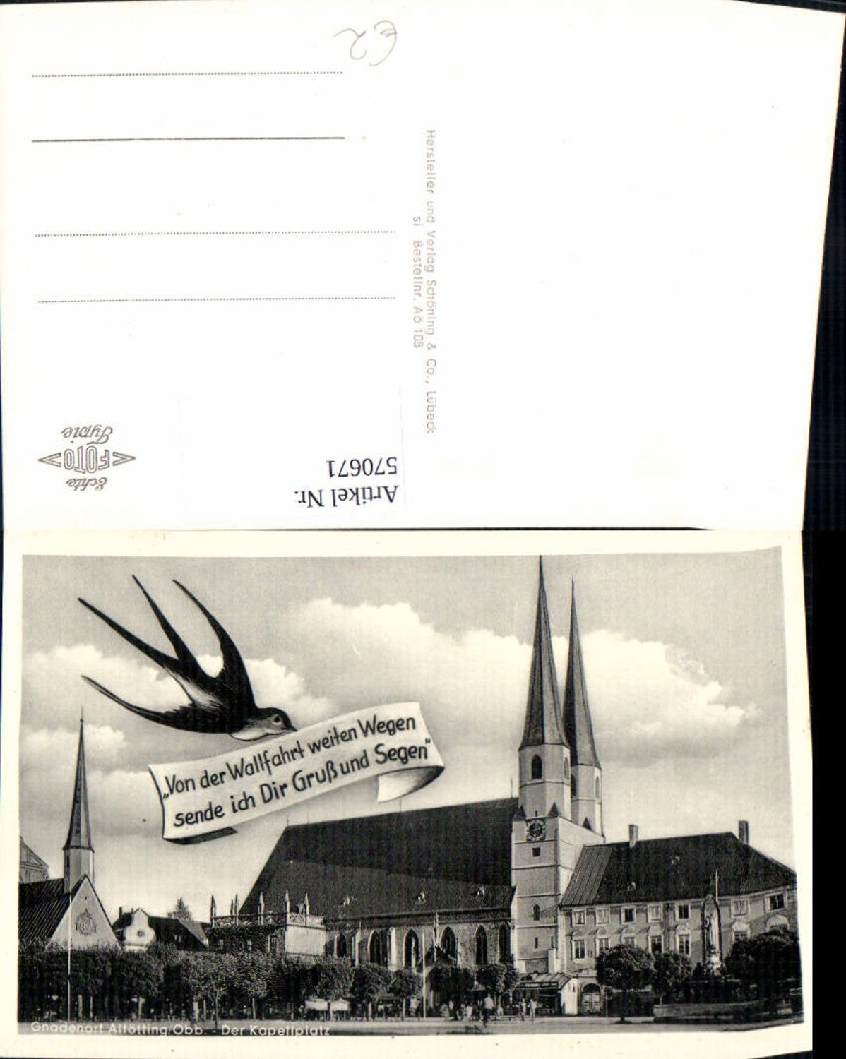 570671,Fotomontage Gnadenort Altötting Kapellplatz Schwalbe