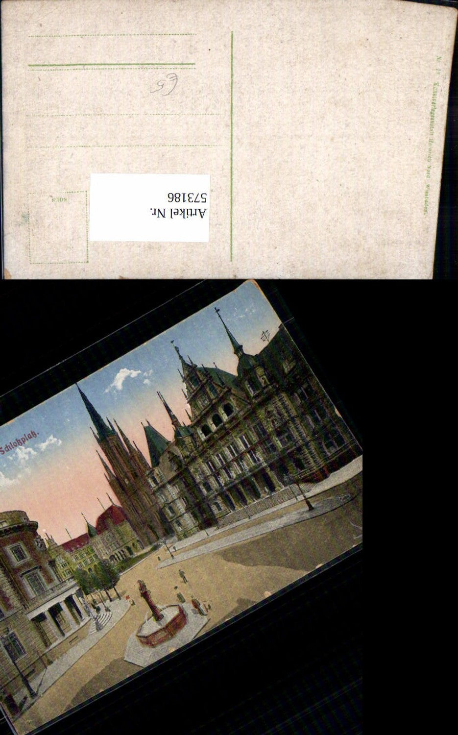 573186,Wiesbaden Schloßplatz Brunnen