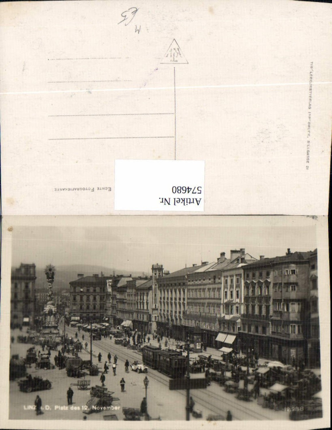 574680,Foto Ak Linz a. d. Donau Hauptplatz Platz d. 12. November Straßenbahn