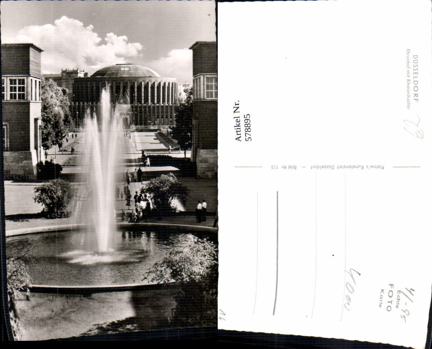 578895,Foto Ak Düsseldorf Ehrenhof m. Rheinhalle