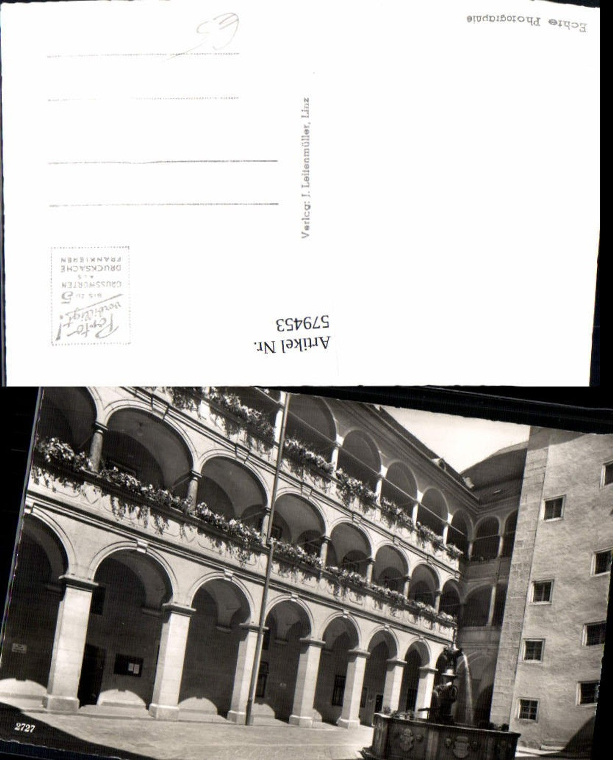 579453,Foto Ak Linz Donau Landhaushof Brunnen