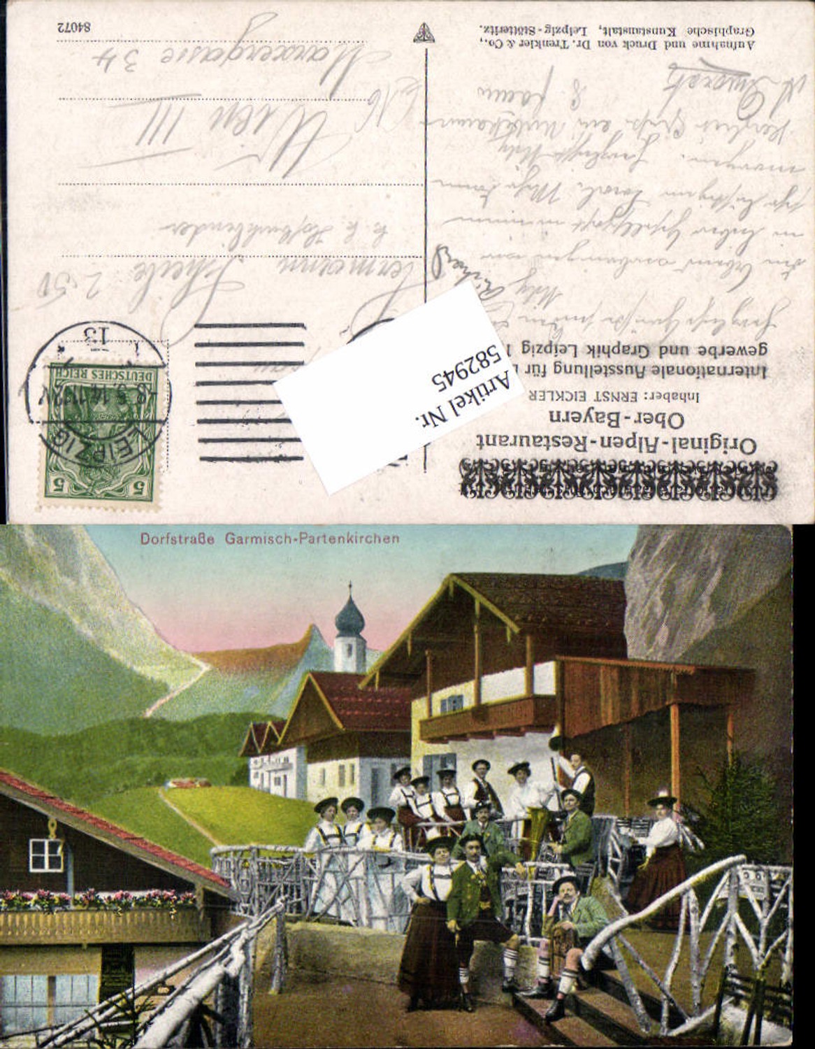 582945,Garmisch Partenkirchen Dorfstraße Kapelle Trachten Bayern