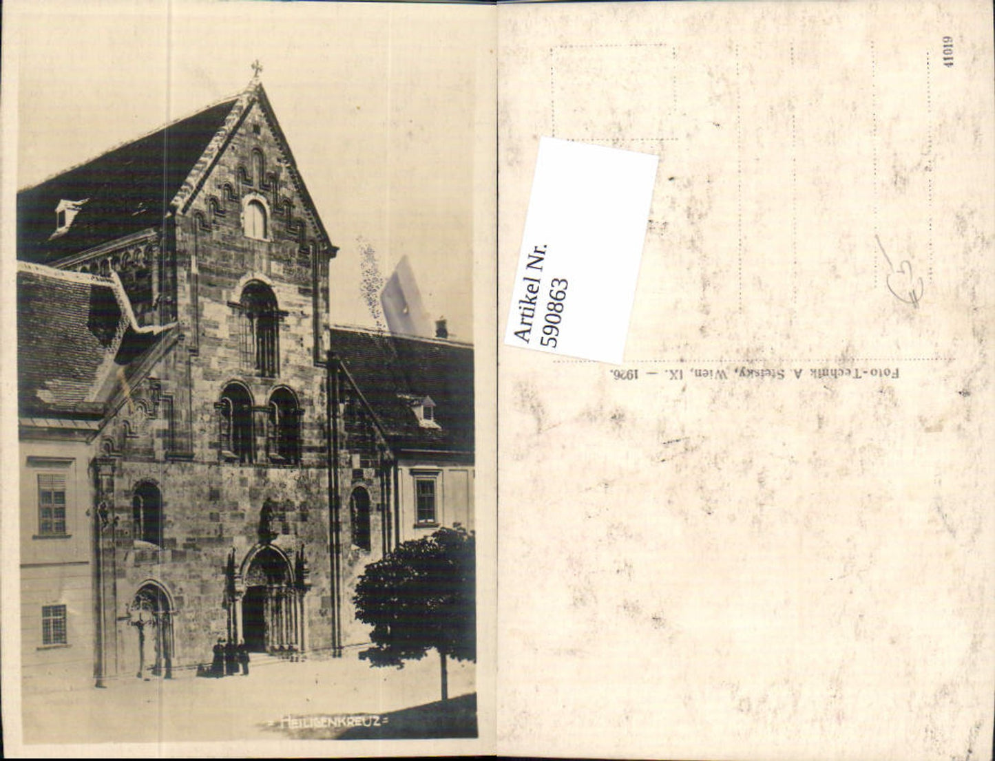 590863,Heiligenkreuz Ansicht Stift