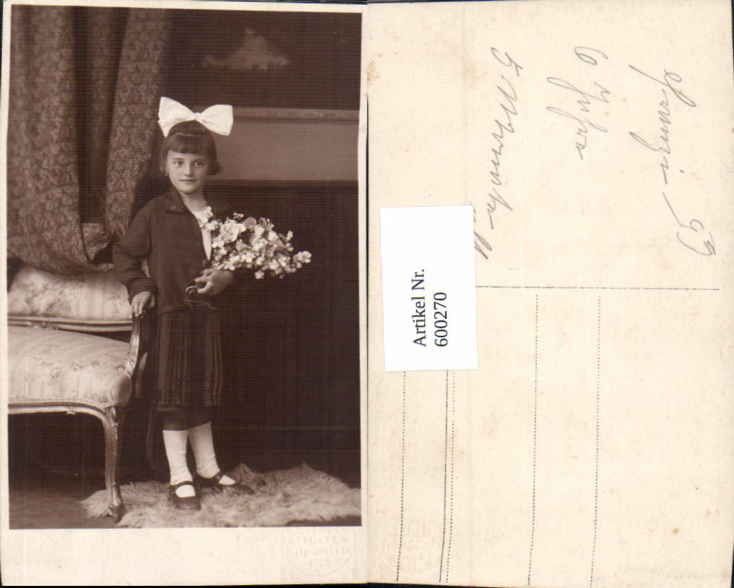 600270,Foto Ak Kind Mädchen Haarschleife Blumen