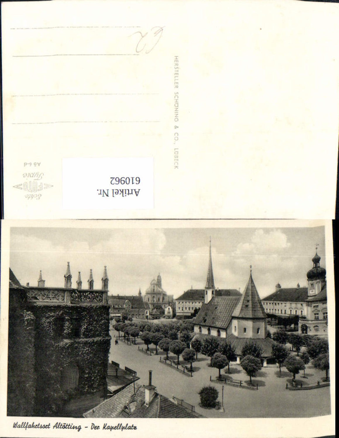 610962,Foto Ak Altötting Kapellplatz Kirche
