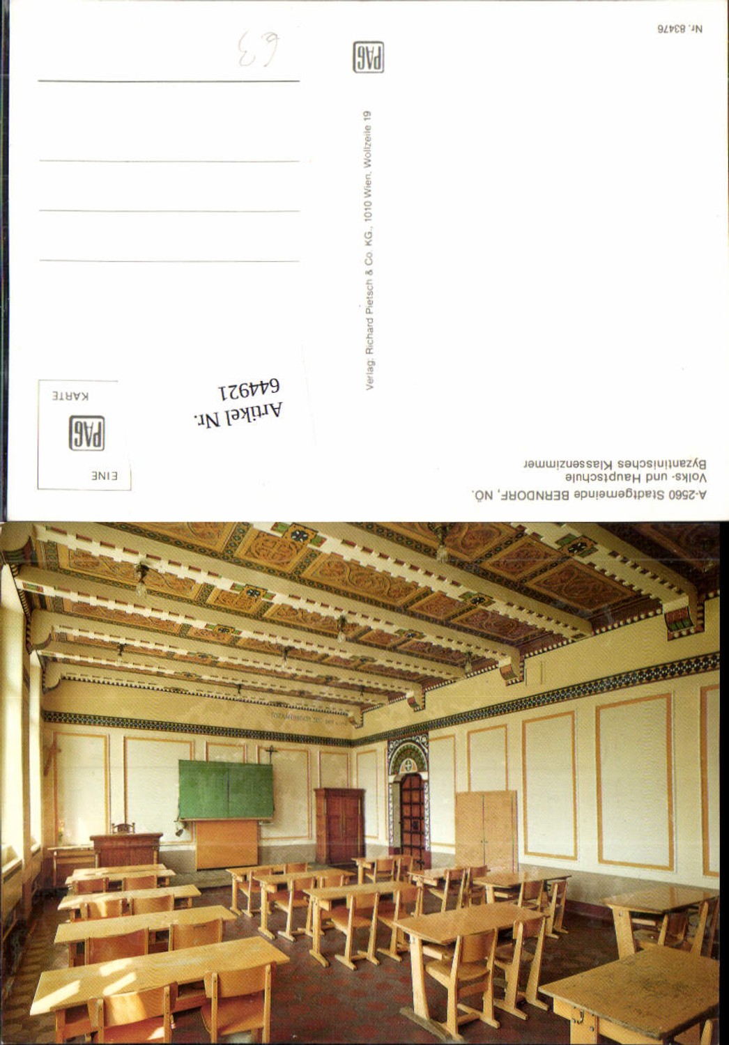 644921,Berndorf an der Triesting Schule Klassenzimmer