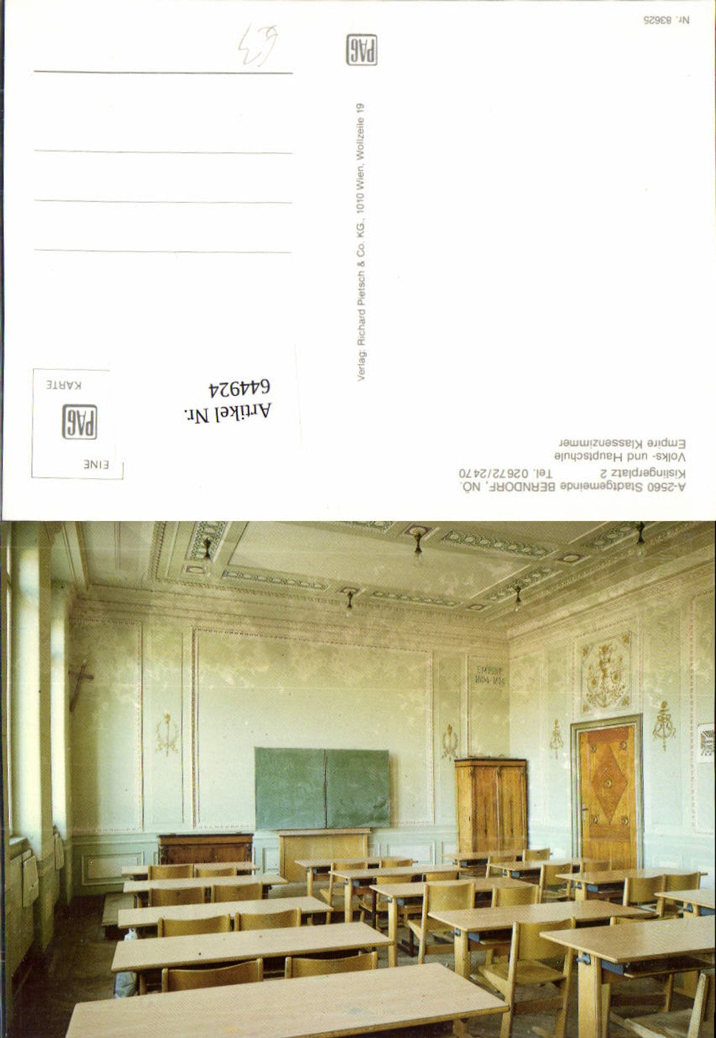 644924,Berndorf an der Triesting Schule Klassenzimmer