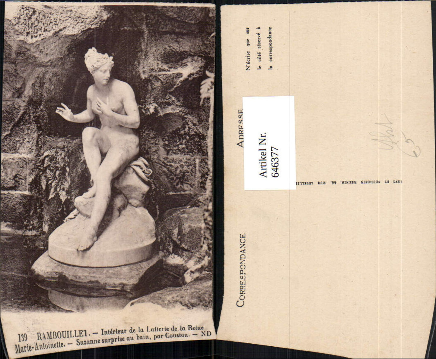 646377,Rambouillet Interieur de la Laiterie de la Reiue Marie Antonette Figur Akt Brunnen