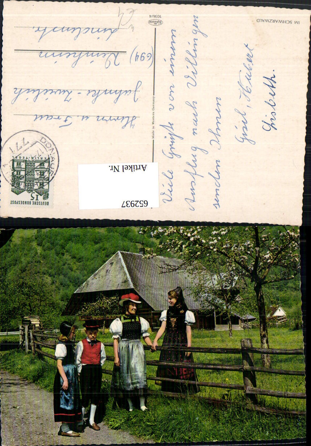 652937,Traditional costume in the Black Forest, Black Forest Courtyard
