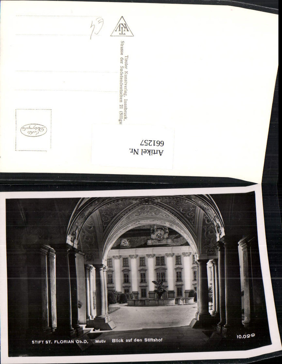 661257,Foto Ak St Florian Stift Motiv Blick auf den Stiftshof