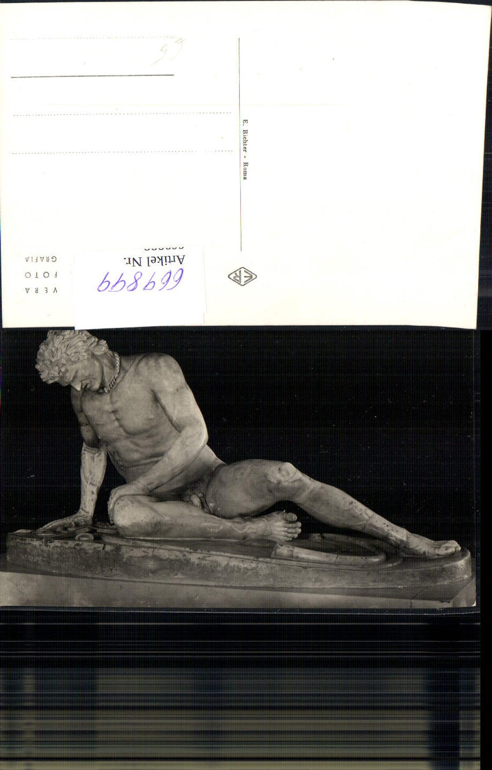 669899,Foto Ak Roma Rom Gladiatore Morente Statue Monument Mann Akt Nude Erotik