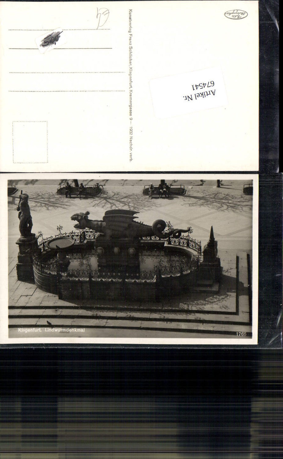 674541,Klagenfurt Lindwurm Lindwurmdenkmal