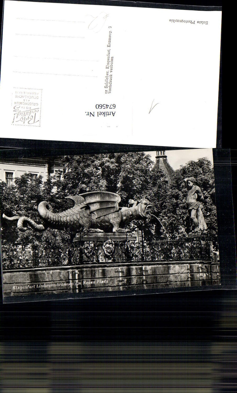 674560,Klagenfurt Lindwurm Lindwurmdenkmal