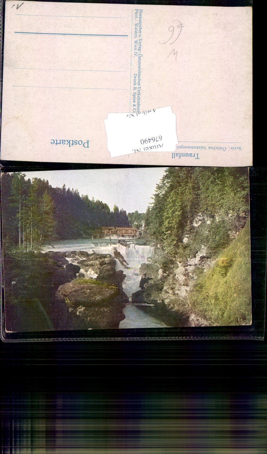 676490,Traunfall bei Roitham Gmunden