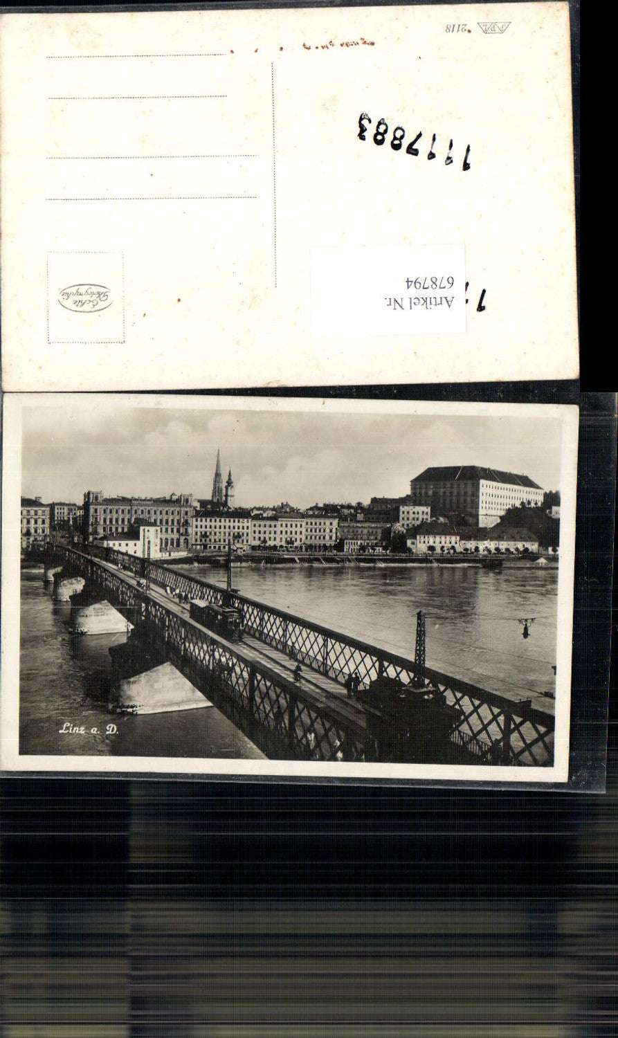 678794 Linz on the Danube bridge near Urfahr