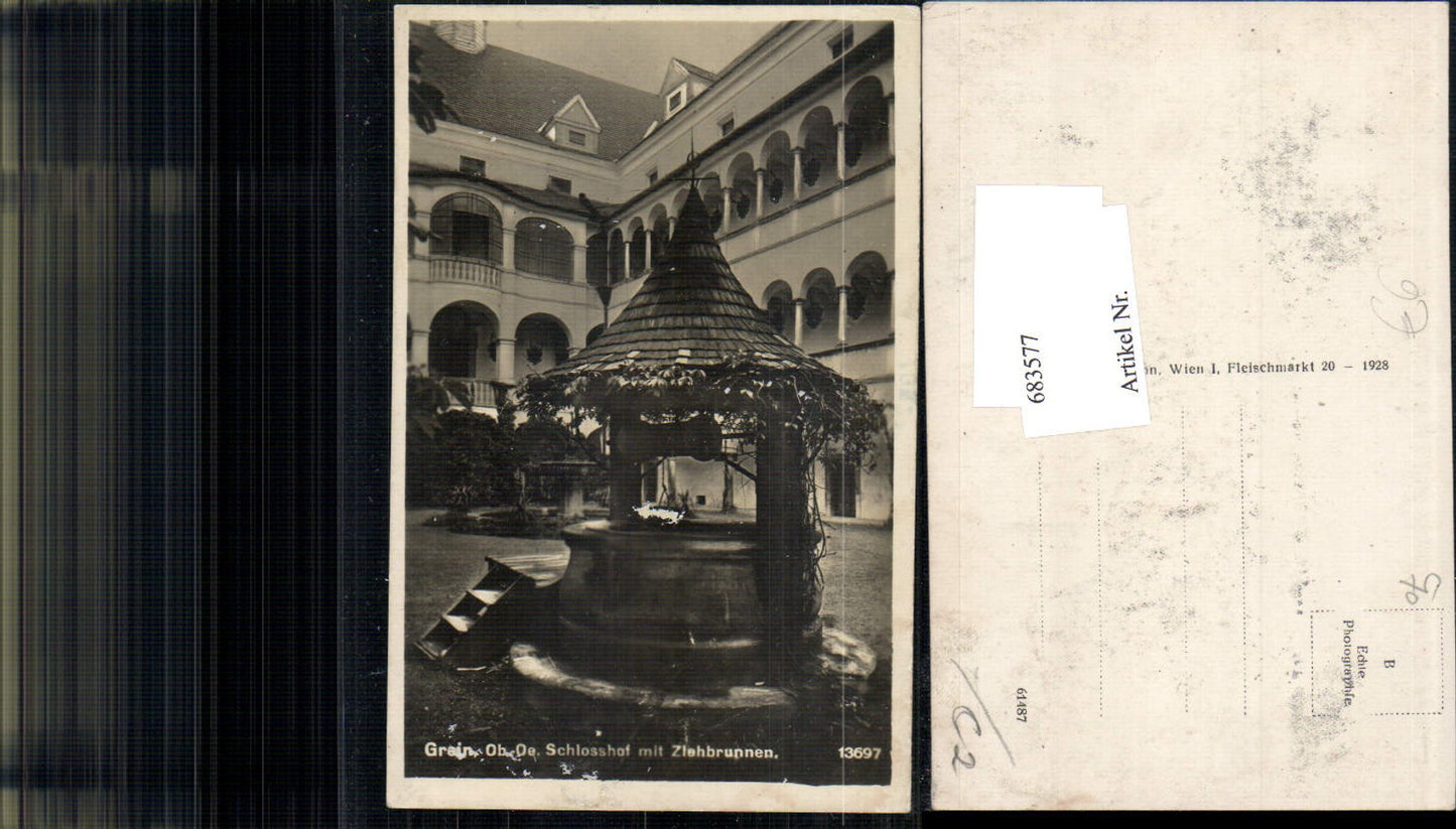 683577 Grein an der Donau Schlosshof Brunnen