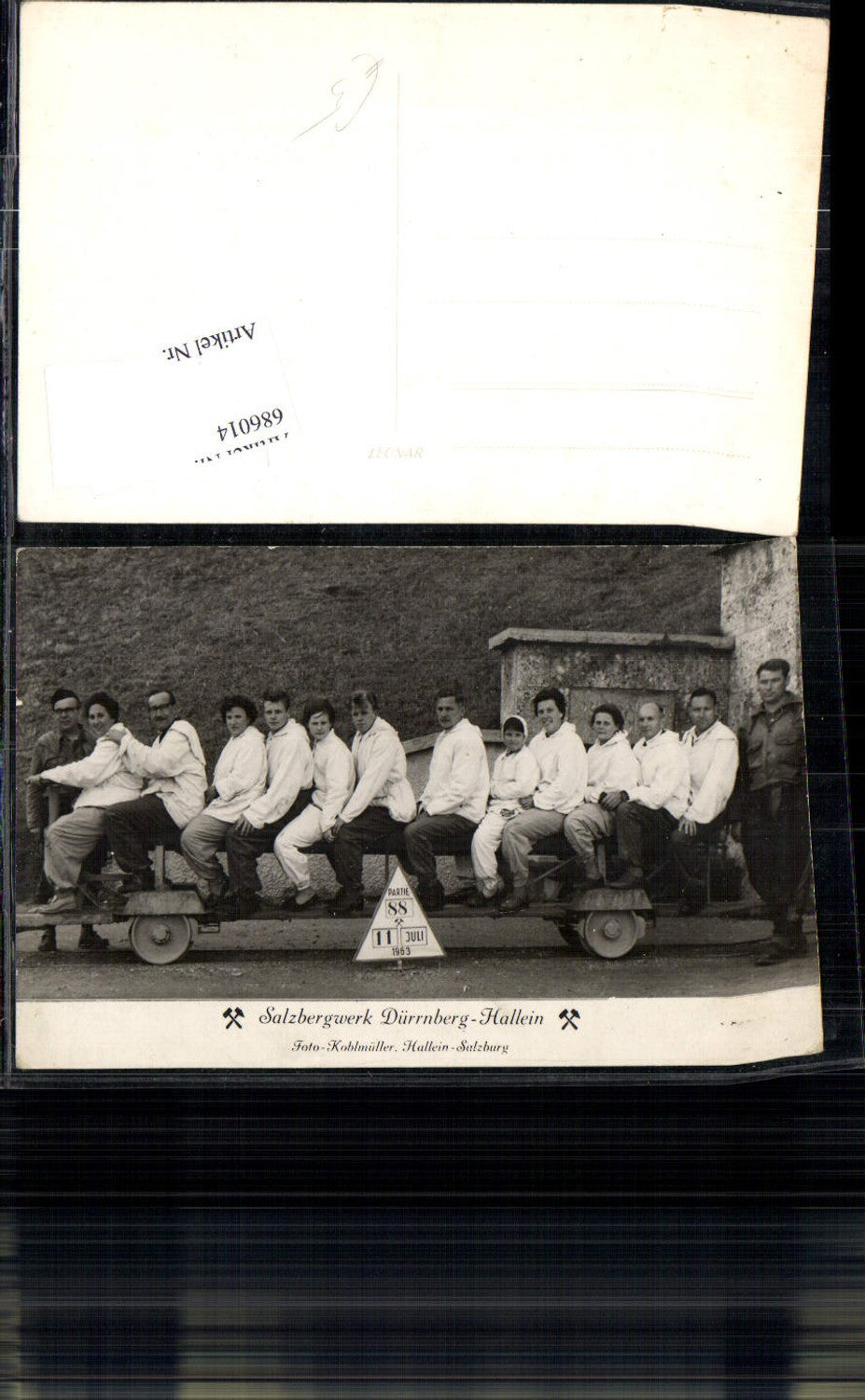 686014 Hallein Dürrnberg Dürnberg Salzbergwerk Gruppenfoto 1963 11. Juli Partie 88