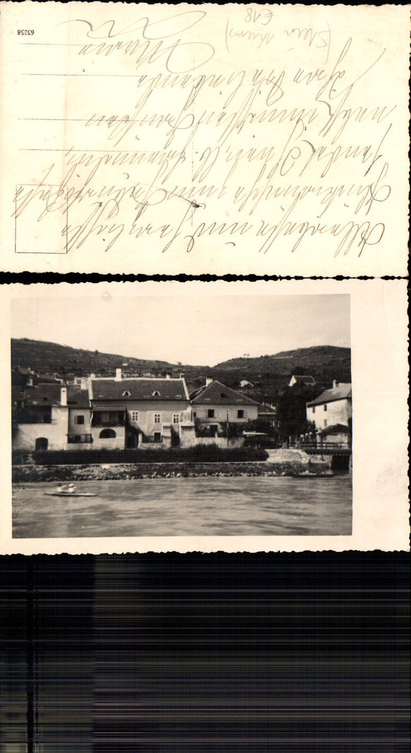 701190 Photo postcard Stein an der Donau near Krems riverbank