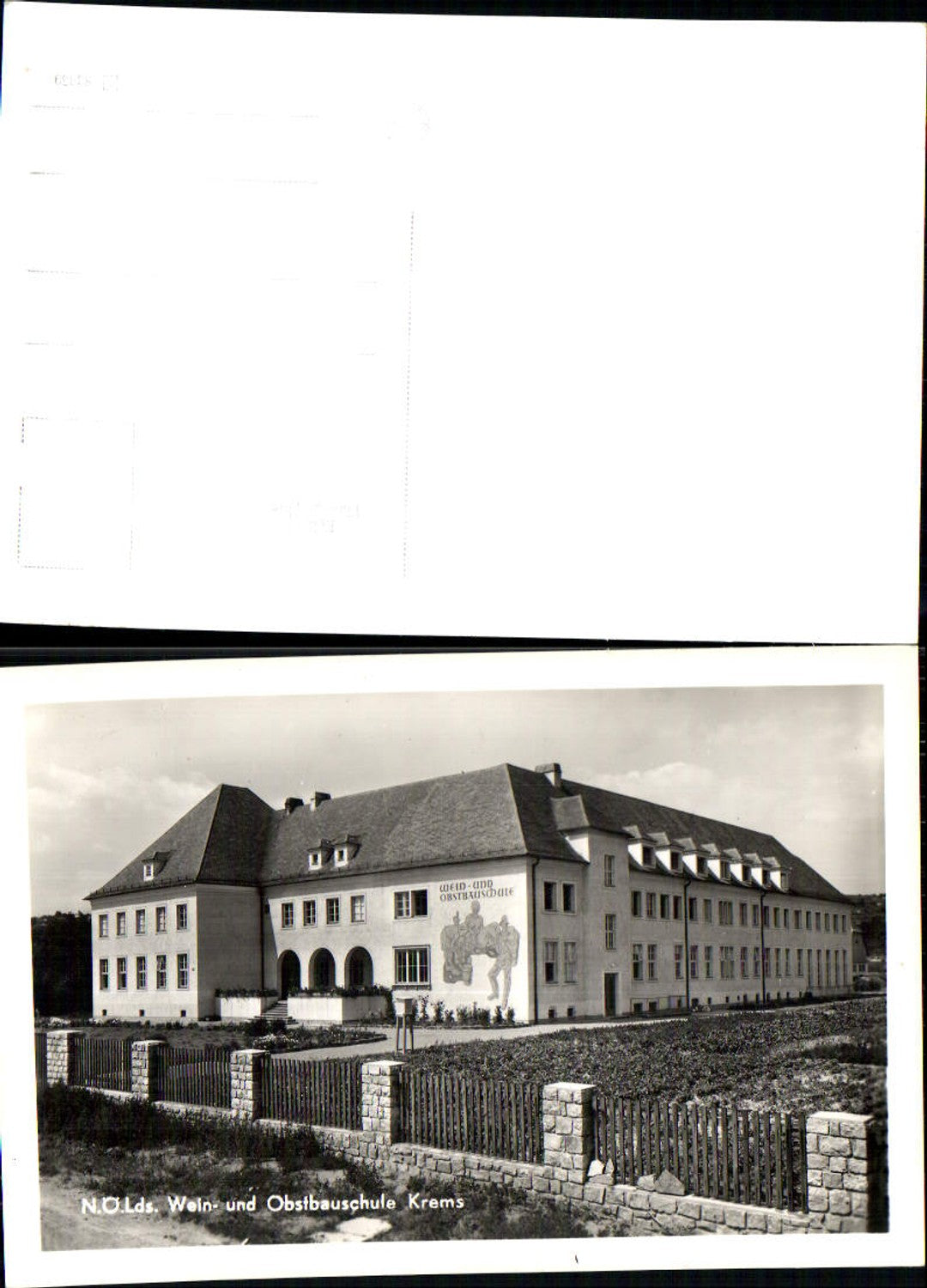 701271 Krems an der Donau Wein- und Obstbauschule