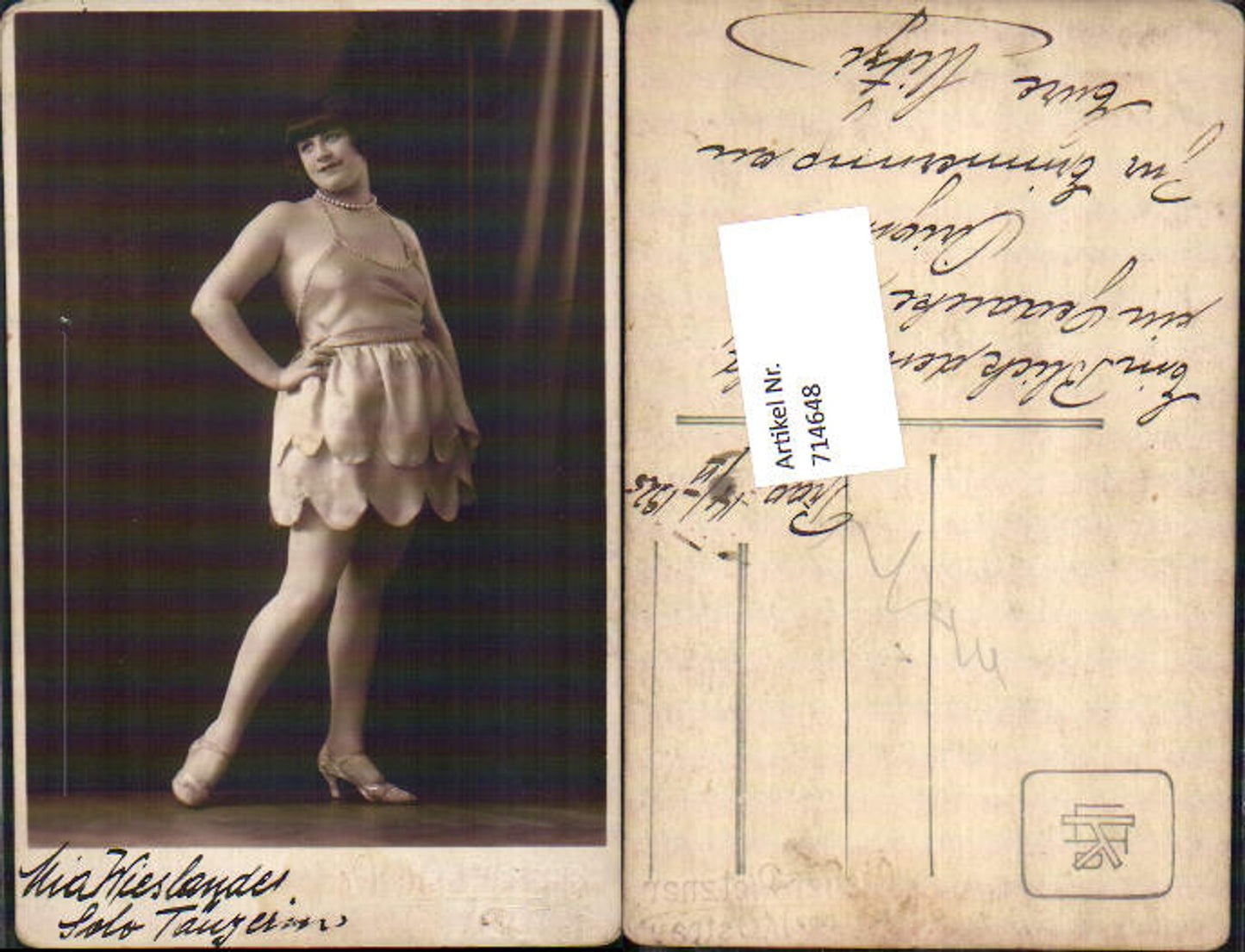 714648 Mia Wieslander Atelier Pietzner Solo Tänzerin Erotik Kleid Nude Risque