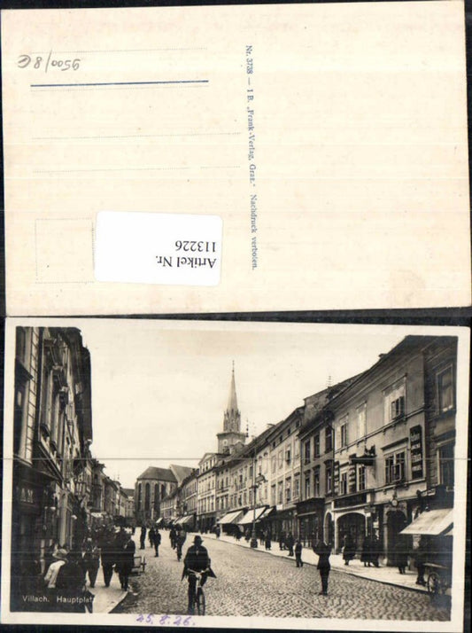 113226,Villach Stadt Strassenpartie Fahrrad Leute Geschäfte Hauptplatz